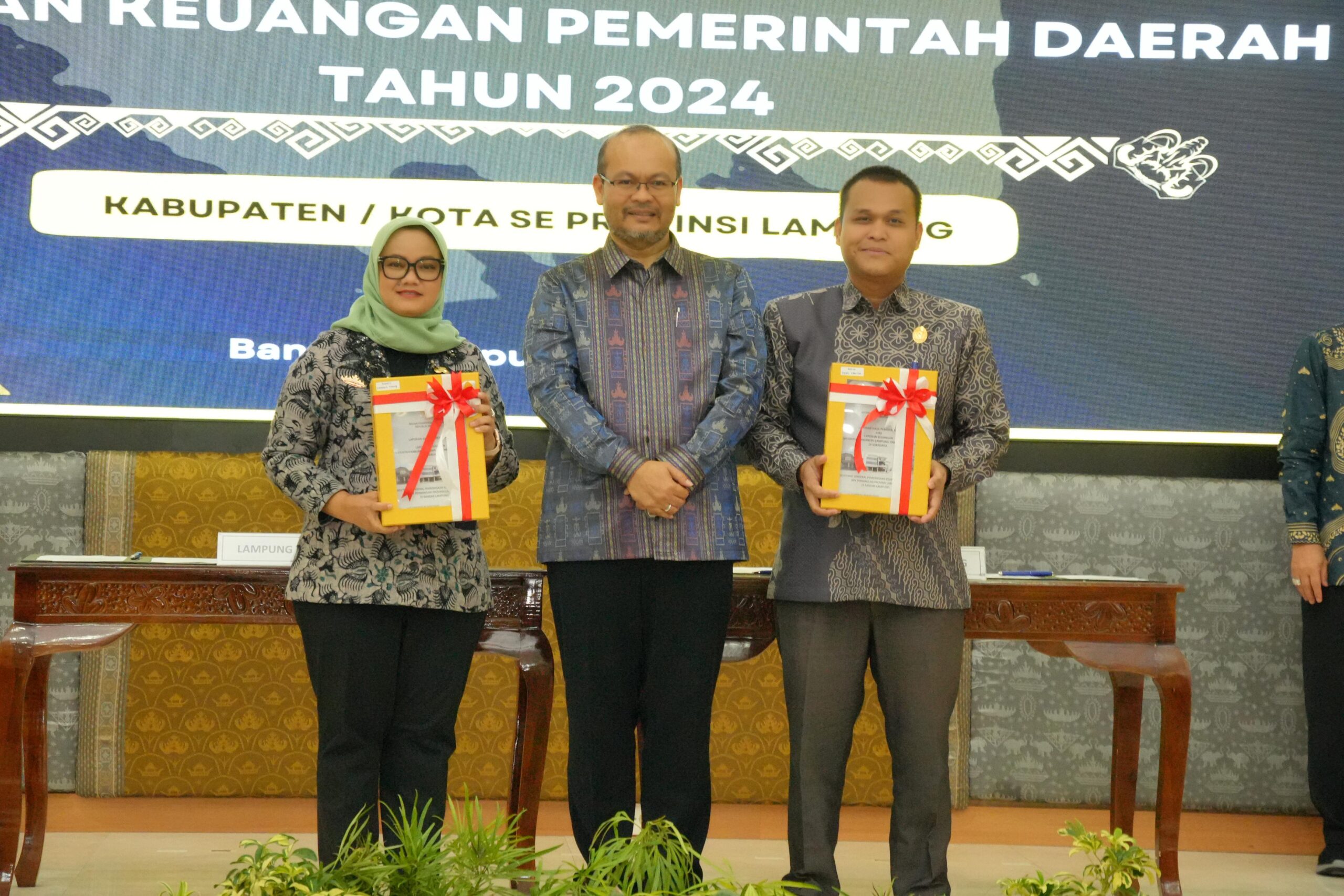 Foto, Istimewa 
